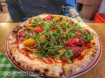 Pizza & Caffe VELORIA Zabrze piec opalany drewnem🔥